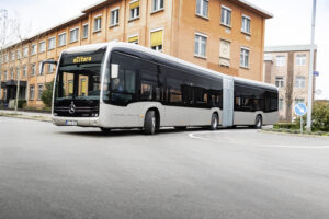 Vollelektrischer Gelenkbus Mercedes-Benz eCitaro G ergänzt Elektrobus-Angebot von Daimler Buses Fully-electric Mercedes-Benz eCitaro G articulated bus complements the electric range from Daimler Buses