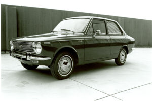 1969_Toyota_Corolla_001