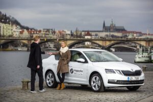 180406-skoda-auto-digilab-adds-to-its-own-carsharing-portal-hoppygo-through-joint-venture-e1523015112592