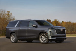 2021 Cadillac Escalade offers a 3.0L inline-six turbodiesel and